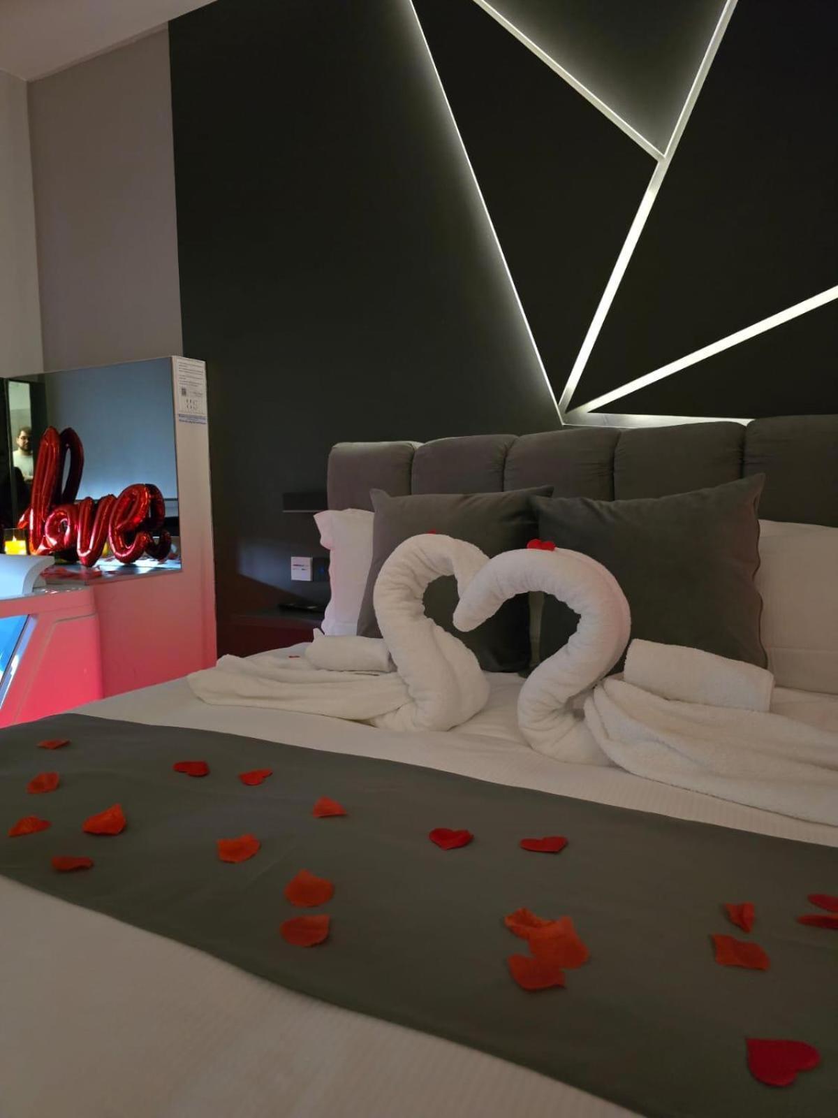 Heysuite - Luxury House - Roma Trastevere Dış mekan fotoğraf